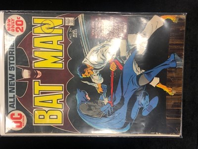 Lot 921 - A COLLECTION OF BATMAN DC COMICS