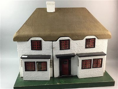 Lot 283 - A MODERN DOLLS HOUSE AND ACCESSORIES