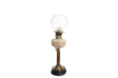 Lot 1619 - A VICTORIAN OIL LAMP
