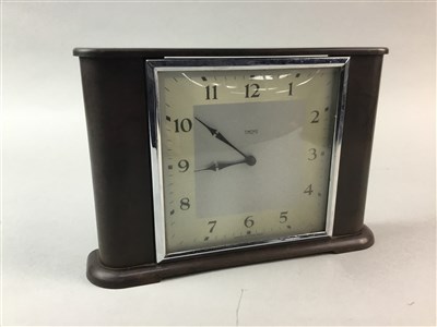 Lot 69 - A SMITHS ART DECO STYLE BAKELITE MANTEL CLOCK, A JUG AND PLATE