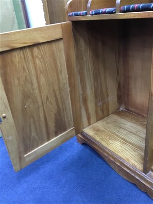 Lot 344 - A 20TH CENTURY PINE SIDEBOARD