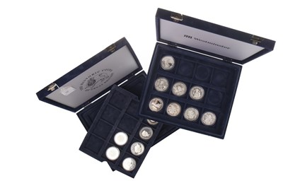 Lot 588 - A COLLECTION OF SILVER PROOF AND OTHER COINS