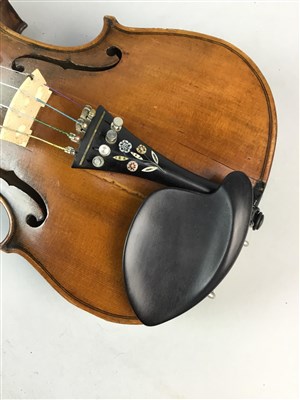 Lot 1434 - A 20TH CENTURY VIOLIN IN FITTED CASE