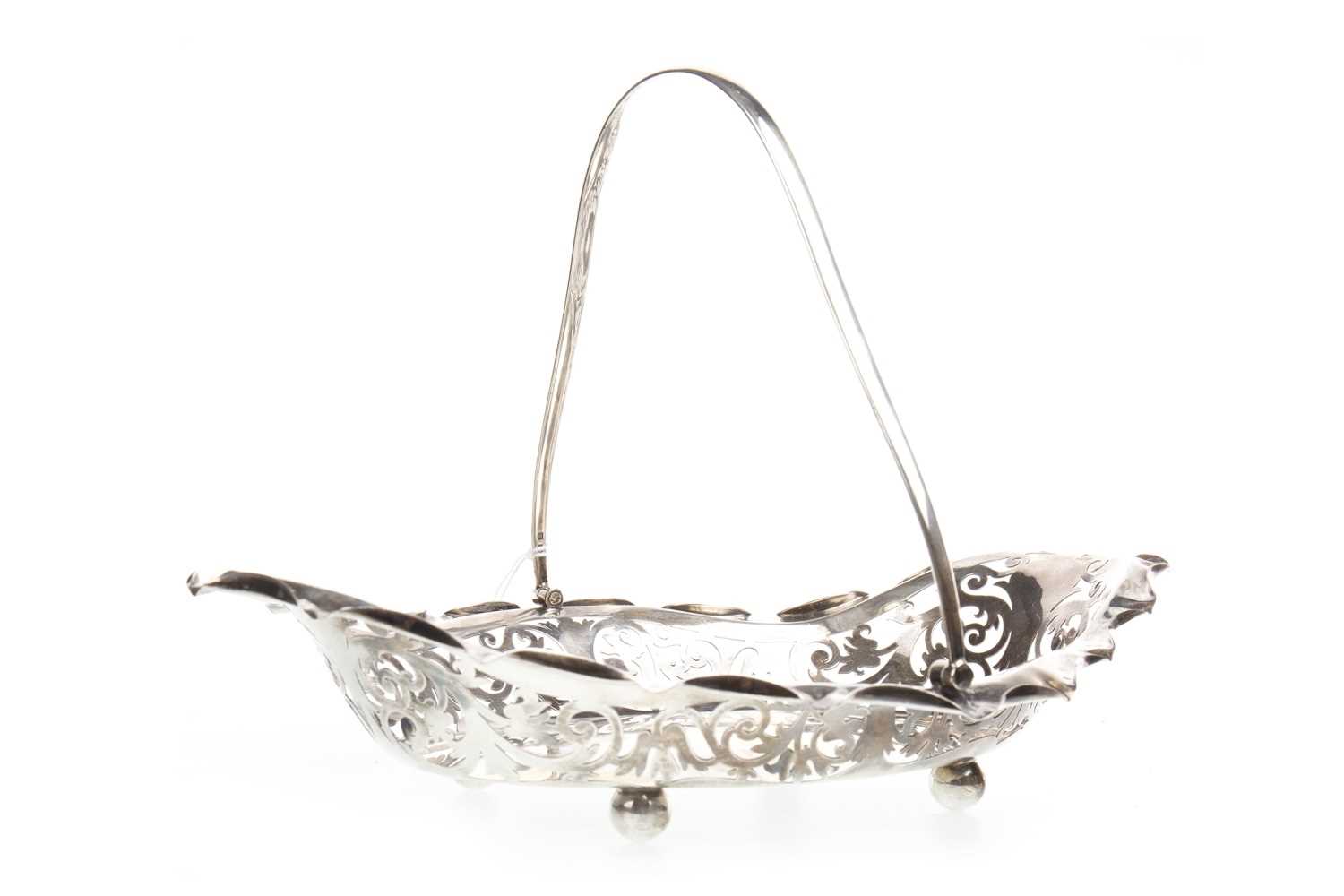 Lot 877 - A LATE VICTORIAN SILVER BASKET