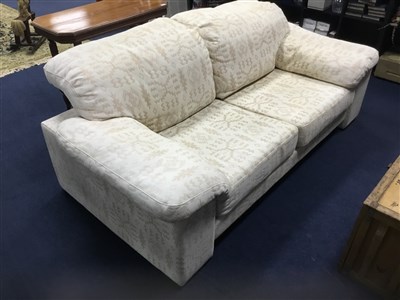 Lot 224 - A MODERN TWO SEAT SETTEE