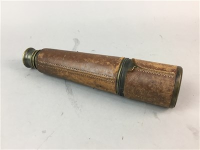 Lot 339 - A MID 20TH CENTURY MICROSCOPE IN CASE AND A LIZAR'S TELESCOPE