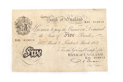 Lot 640 - A BANK OF ENGLAND £5 FIVE POUNDS NOTE 1952