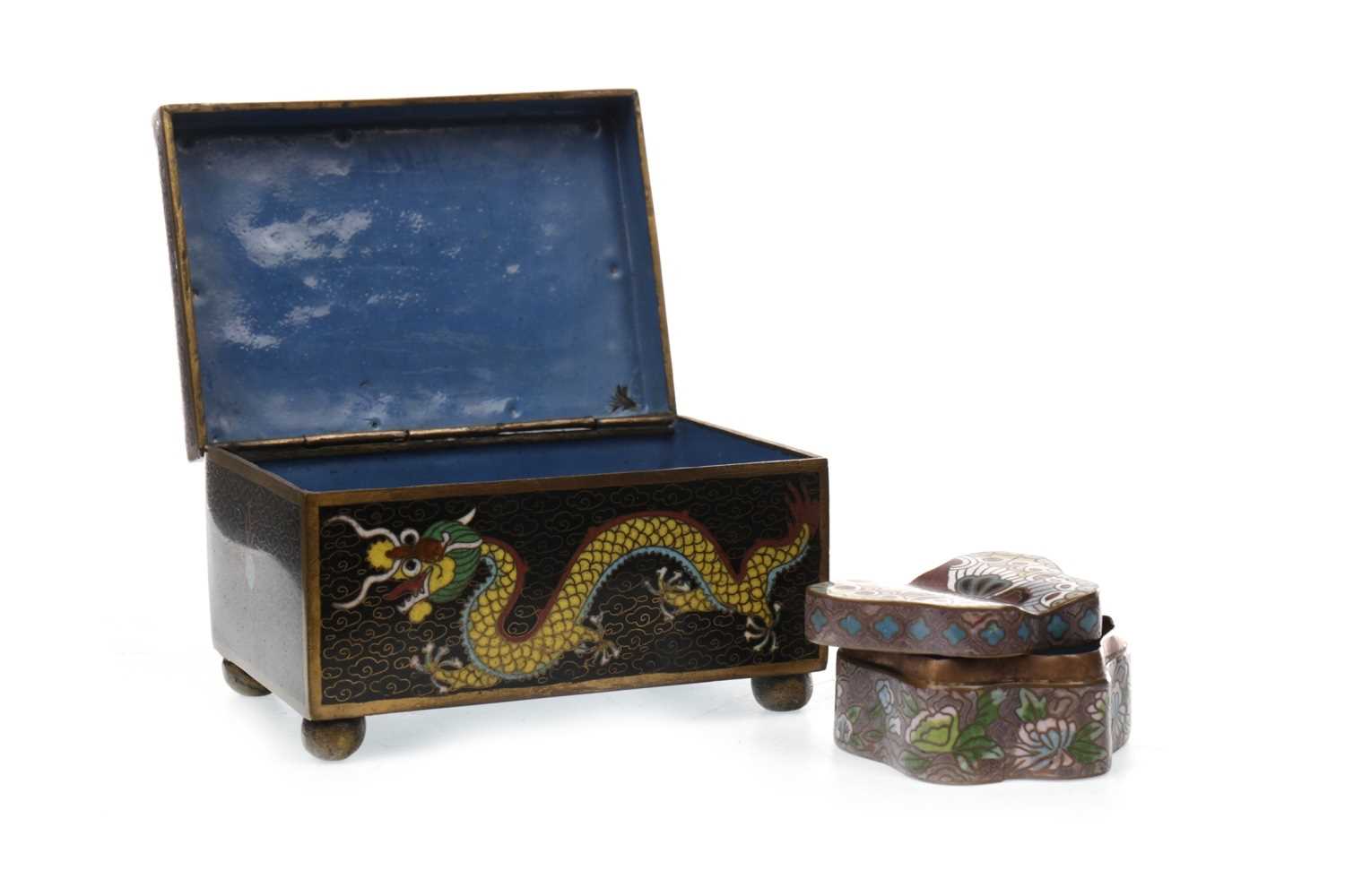 Lot 1121 - A LOT OF TWO 20TH CENTURY CHINESE CLOISONNE BOXES