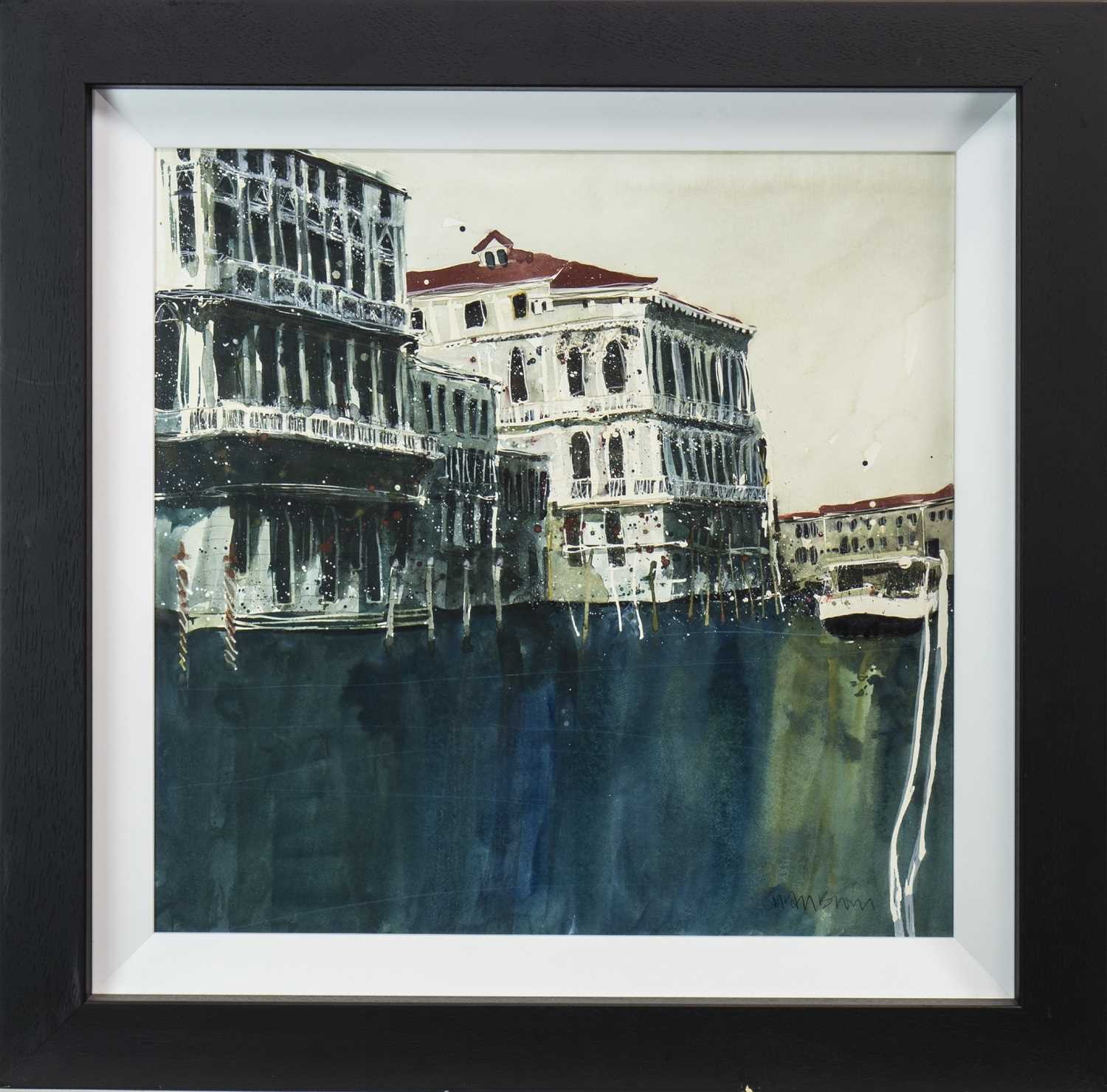 Lot 526 - COLOURS OF VENICE I, AN OIL BY SUSAN BROWN
