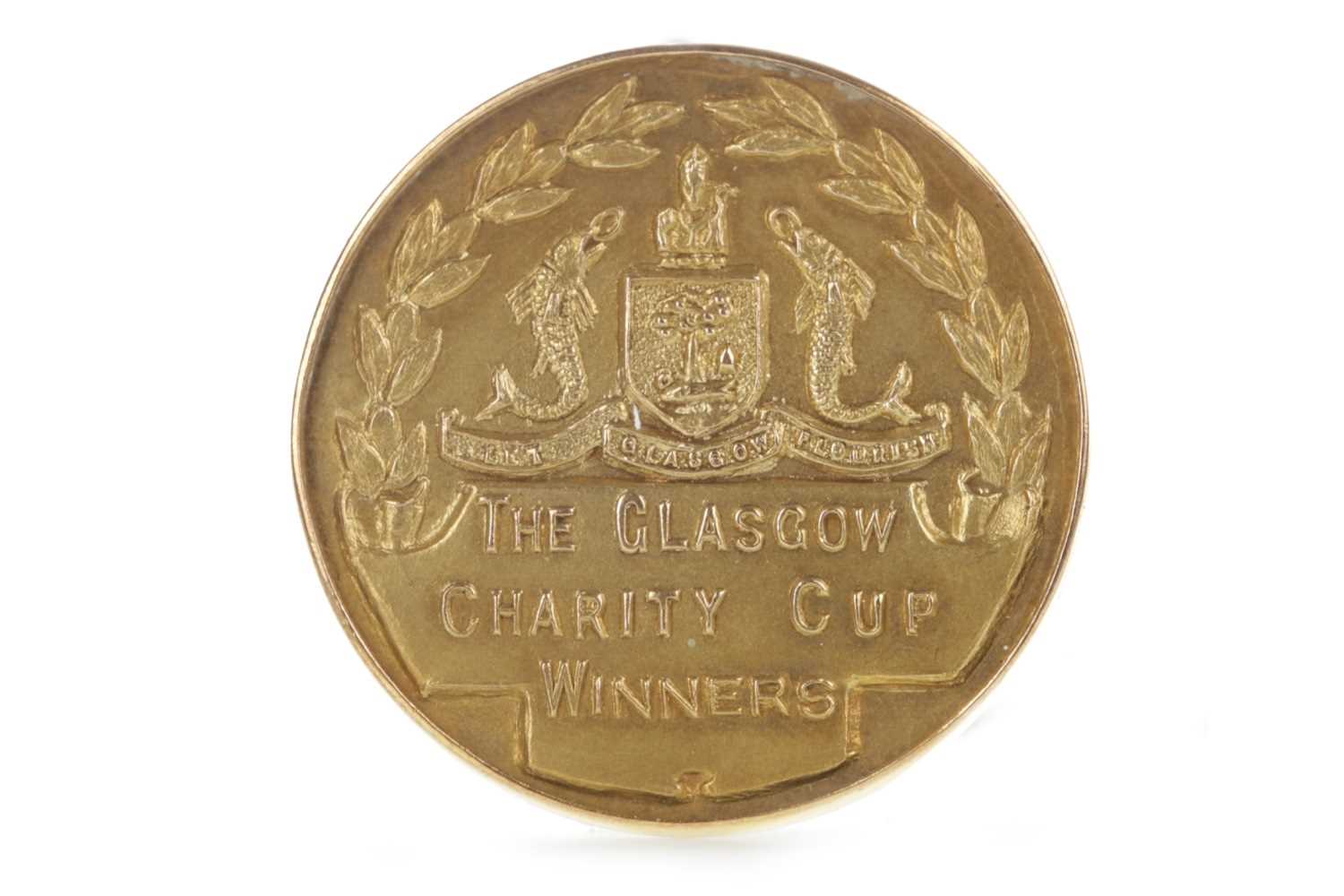 Lot 1934 - BOBBY SHEARER 'CAPTAIN CUTLASS' OF RANGERS F.C. - HIS GLASGOW CHARITY CUP WINNERS GOLD MEDAL 1957