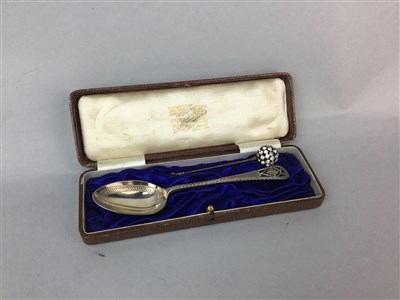 Lot 21 - A SILVER MOUNTED SGIAN-DHU BY YOUNG & TATTON, SILVER COMPACT AND THREE SILVER SPOONS