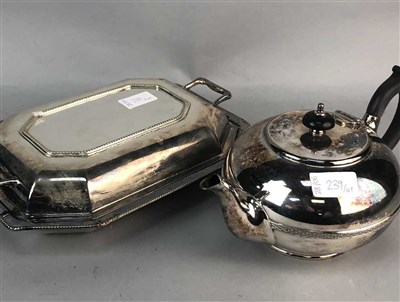 Lot 239 - A LOT OF SILVER PLATED ITEMS