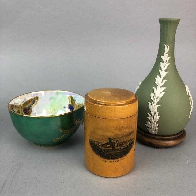 Lot 249 - A MAUCHLINE WARE CYLINDRICAL BOX, WEDGWOOD MINIATURE VASE AND AN AYNSLEY DISH