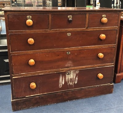 Lot 246 - A MAHOGANY CHEST OF DRAWERS