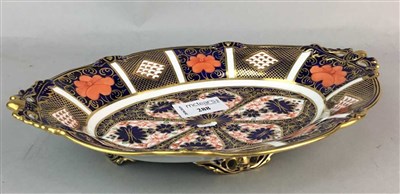Lot 288 - A ROYAL CROWN DERBY OVAL COMPORT