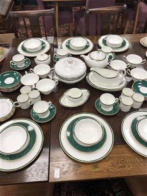 Lot 345 - A WEDGWOOD PART DINNER AND TEA SERVICE