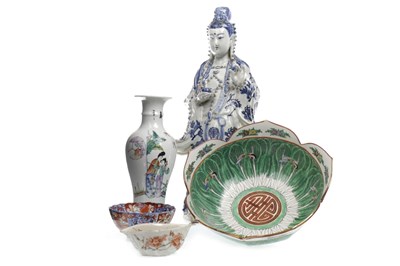 Lot 1132 - A MID 20TH CENTURY CHINESE FIGURE OF GUANYIN AND OTHER CERAMICS
