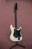 Lot 45 - CASIO MIDI MG-510 ELECTRIC GUITAR serial...