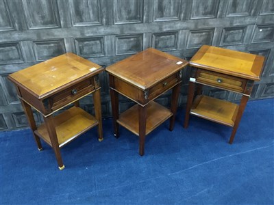 Lot 382 - A LOT OF THREE MODERN SIDE TABLES