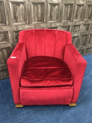 Lot 385 - AN UPHOLSTERED ARMCHAIR