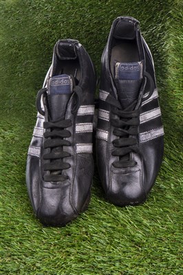 Lot 1976 - TOMMY GEMMELL OF CELTIC F.C. - HIS FOOTBALL BOOTS FROM THE EUROPEAN CUP FINAL LISBON 1967