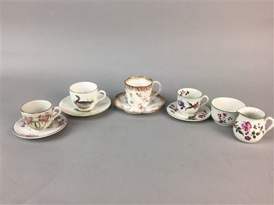 Lot 459 - A LOT OF CUPS AND SAUCERS