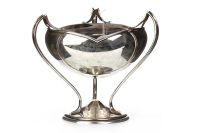 Lot 823 - A LATE 19TH/EARLY 20TH CENTURY SILVER STEMMED COMPORT
