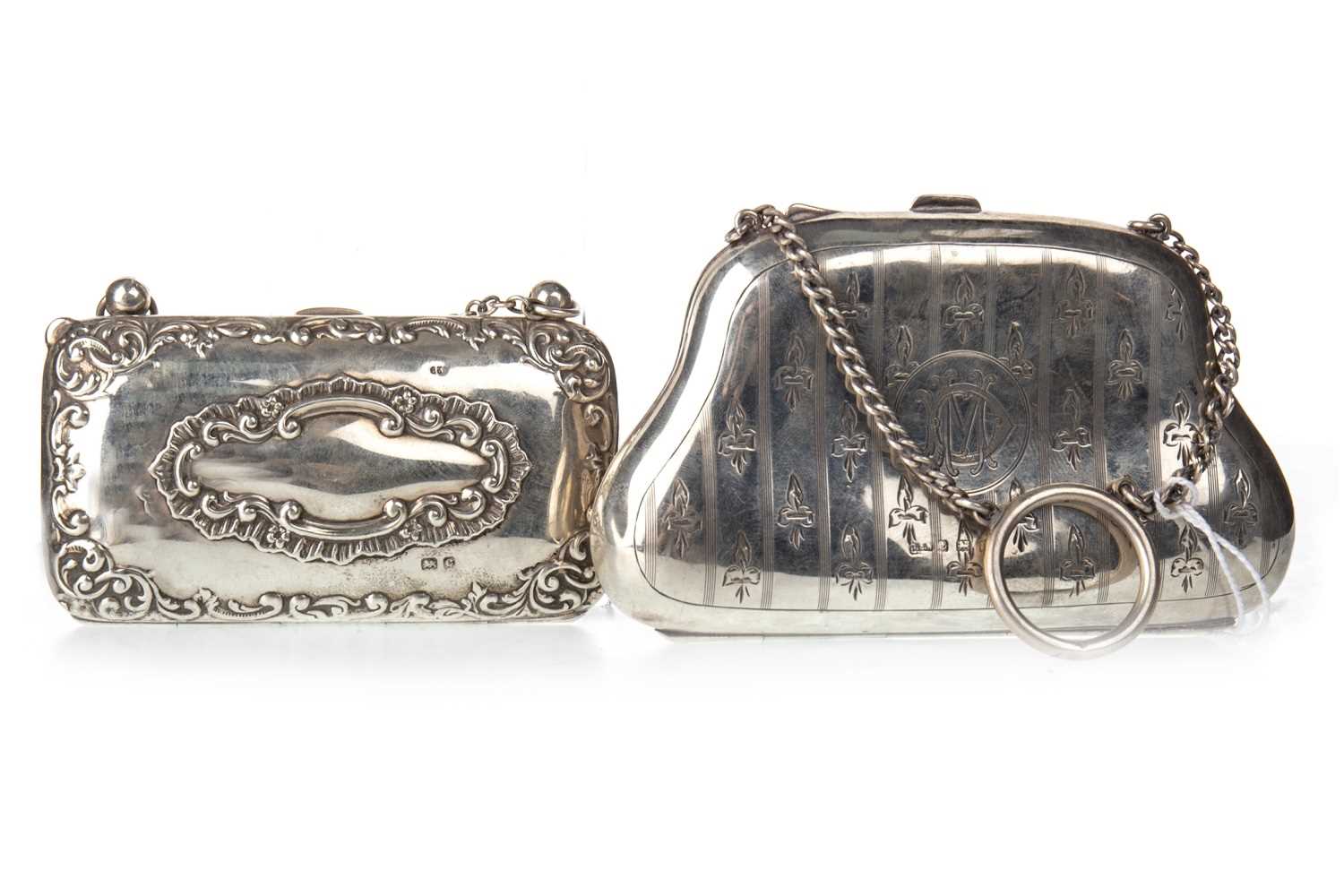 Lot 904 - A LOT OF TWO EARLY 20TH CENTURY SILVER PURSES