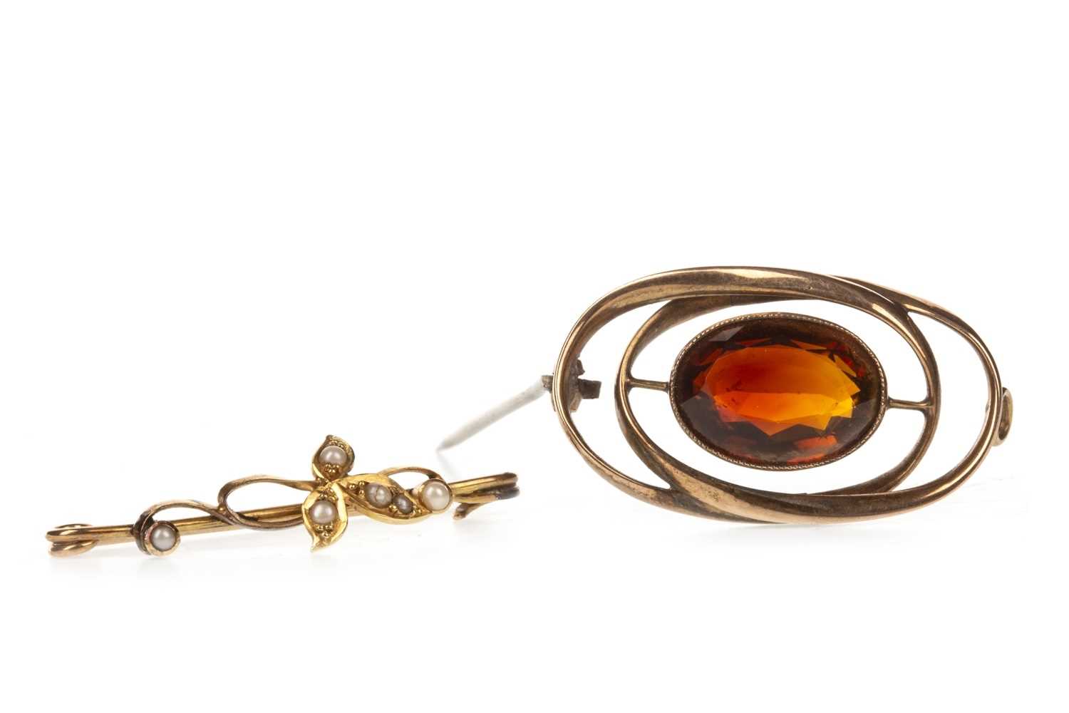 Lot 96 - TWO EARLY TWENTIETH CENTURY BROOCHES