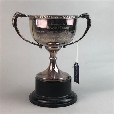 Lot 18 - THE SCOTTISH INDUSTRIAL SPORTS ASSOCIATION TROPHY, DRINKING GLASSES AND AN ASHTRAY