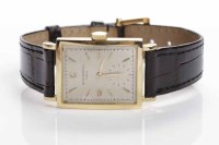 Lot 136 - FINE GENTLEMAN'S 1940s EIGHTEEN CARAT GOLD...