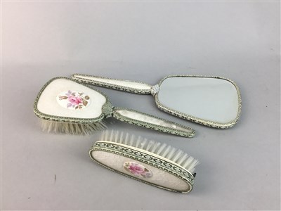 Lot 225 - A DECORATIVE VANITY SET AND LOOSE SILVER PLATED FLATWARE
