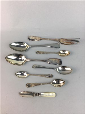 Lot 225 - A DECORATIVE VANITY SET AND LOOSE SILVER PLATED FLATWARE