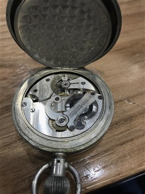 Lot 785 - A GERMAN MILITARY ISSUE STOP WATCH