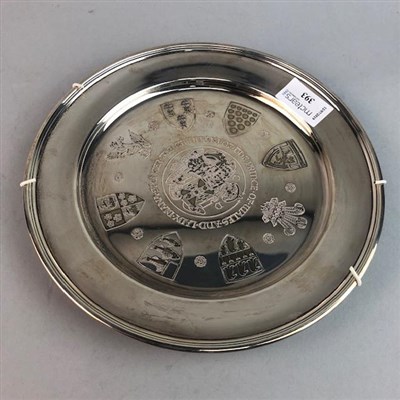 Lot 393 - A SILVER WALL PLAQUE