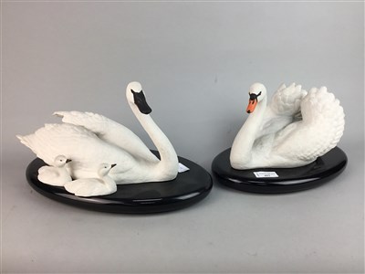 Lot 403 - A FRANKLIN MINT 'UNDER HER WING' SWAN FIGURE GROUP AND ANOTHER FIGURE