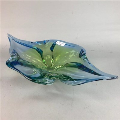 Lot 406 - A LEAF SHAPED COLOURED GLASS CENTREPIECE AND PAPERWEIGHTS