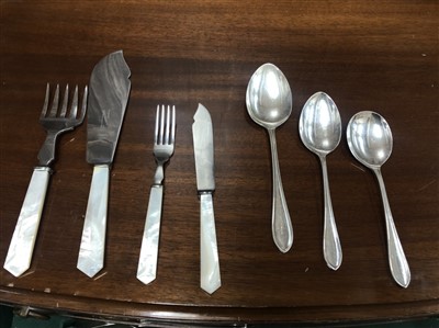 Lot 811 - A SUITE OF SILVER TABLE APPOINTMENTS IN CANTEEN TABLE