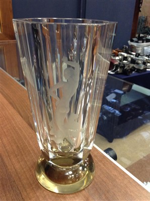 Lot 1216 - AN ORREFORS GLASS VASE BY VICKE LINDSTRAND
