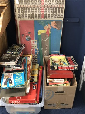 Lot 389 - A COLLECTION OF VINTAGE BOARD GAMES