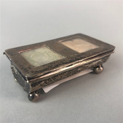 Lot 229 - A SMALL SILVER STAMP BOX