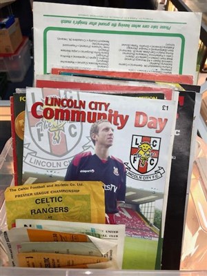 Lot 100 - A GROUP OF FOOTBALL TICKET STUBS AND PROGRAMMES
