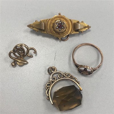 Lot 9 - A VICTORIAN GOLD BAR BROOCH, FOB, GOLD EARRING AND A RING