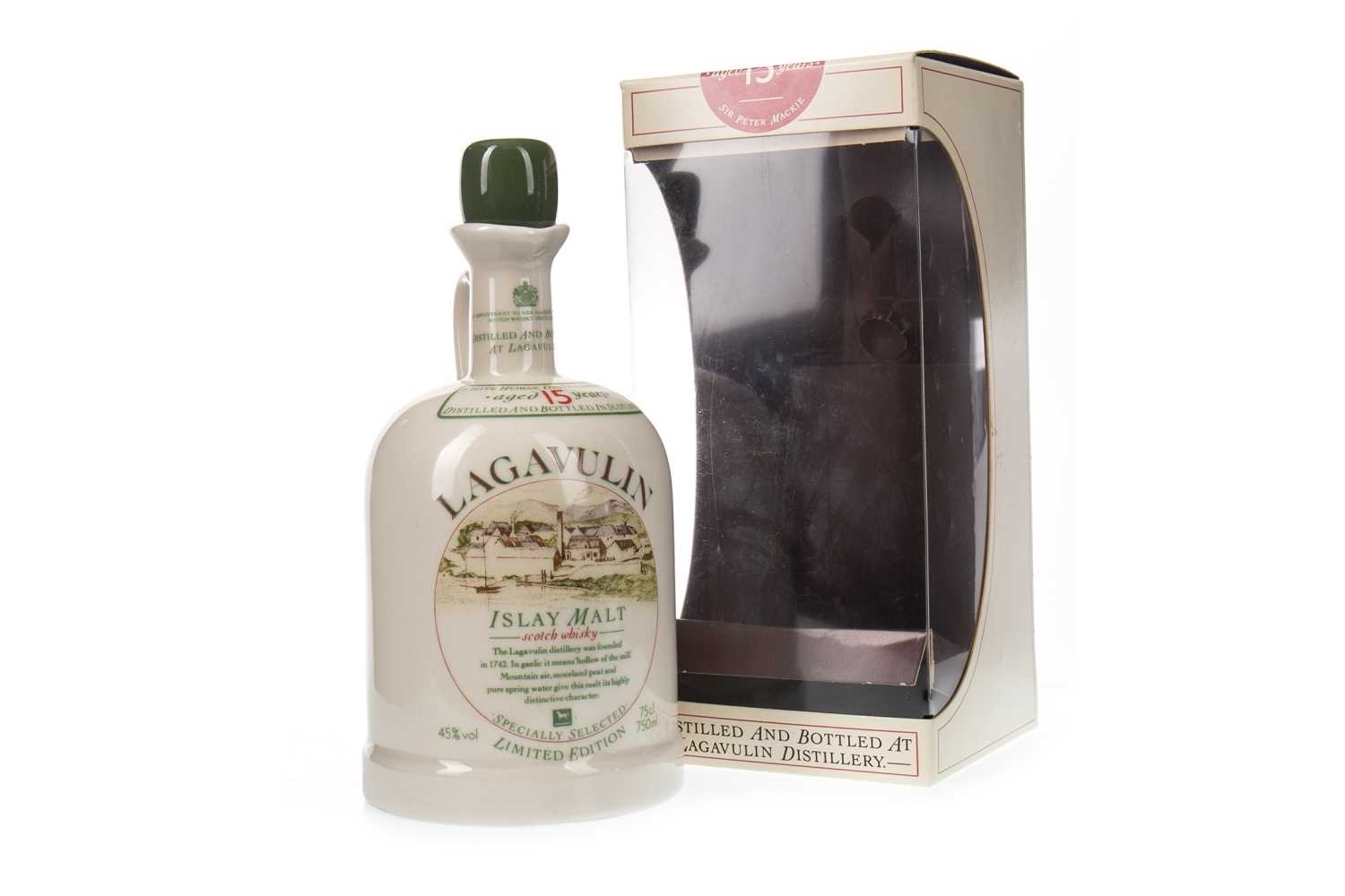 Lot 185 - LAGAVULIN WHITE HORSE DECANTER AGED 15 YEARS