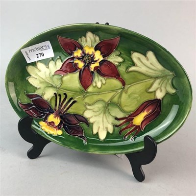 Lot 270 - A MODERN MOORCROFT DISH