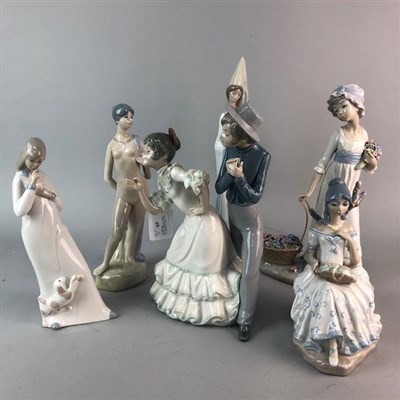 Lot 69 - A LLADRO FIGURE OF A GIRL WITH FLOWERS AND FIVE OTHER FIGURES