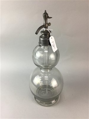 Lot 164 - A FRENCH GLASS DOUBLE GOURD SHAPED SODA SYPHON