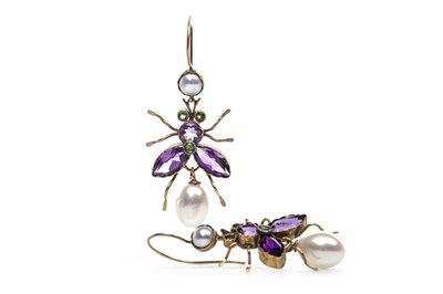Lot 56 - A PAIR OF GEM SET INSECT EARRINGS