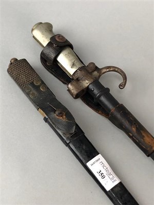 Lot 350 - A VINTAGE DAGGER AND A BAYONET