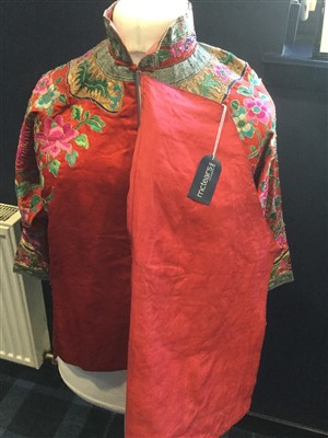 Lot 1031 - A CHINESE SILK EMBROIDERED JACKET